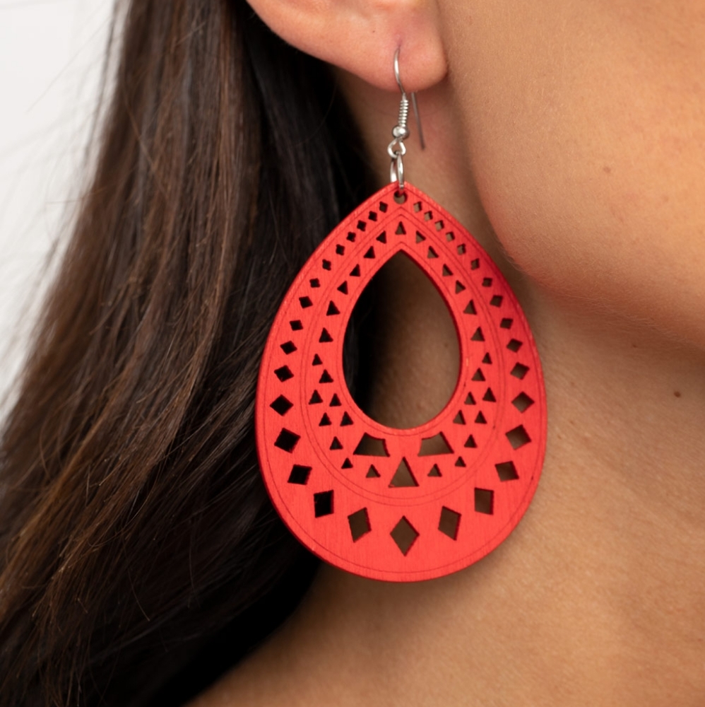 Belize Beauty Red Earing  (177) - Picture 2 of 2
